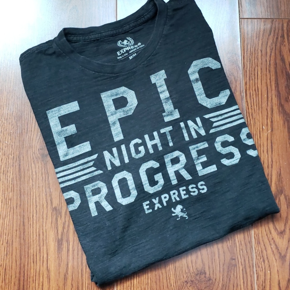 EXPRESS T Shirt